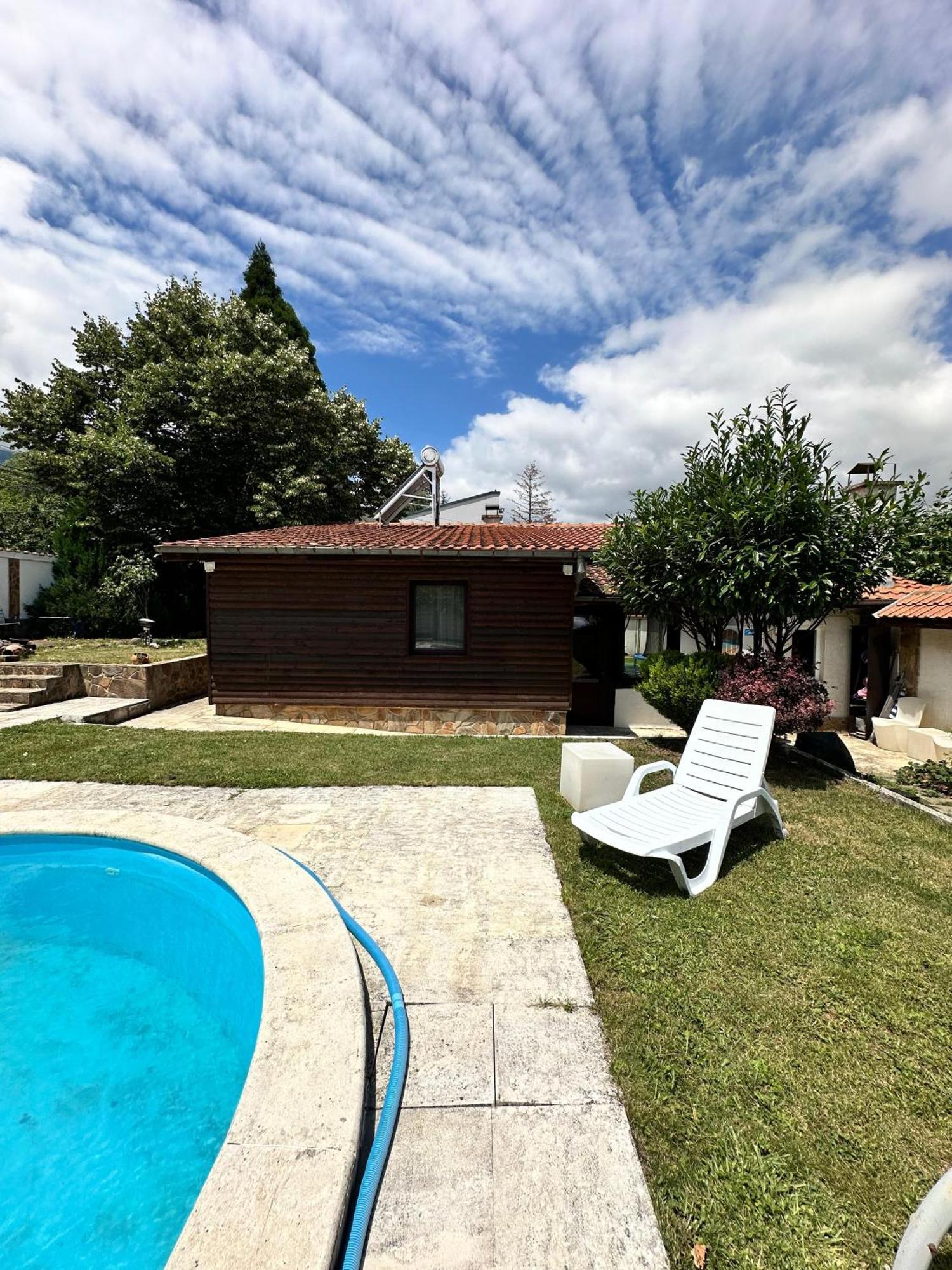 Lea Hause With Swimming Pool In Vitosha Montain, Jacuzzi And Free Parking Villa Sofia