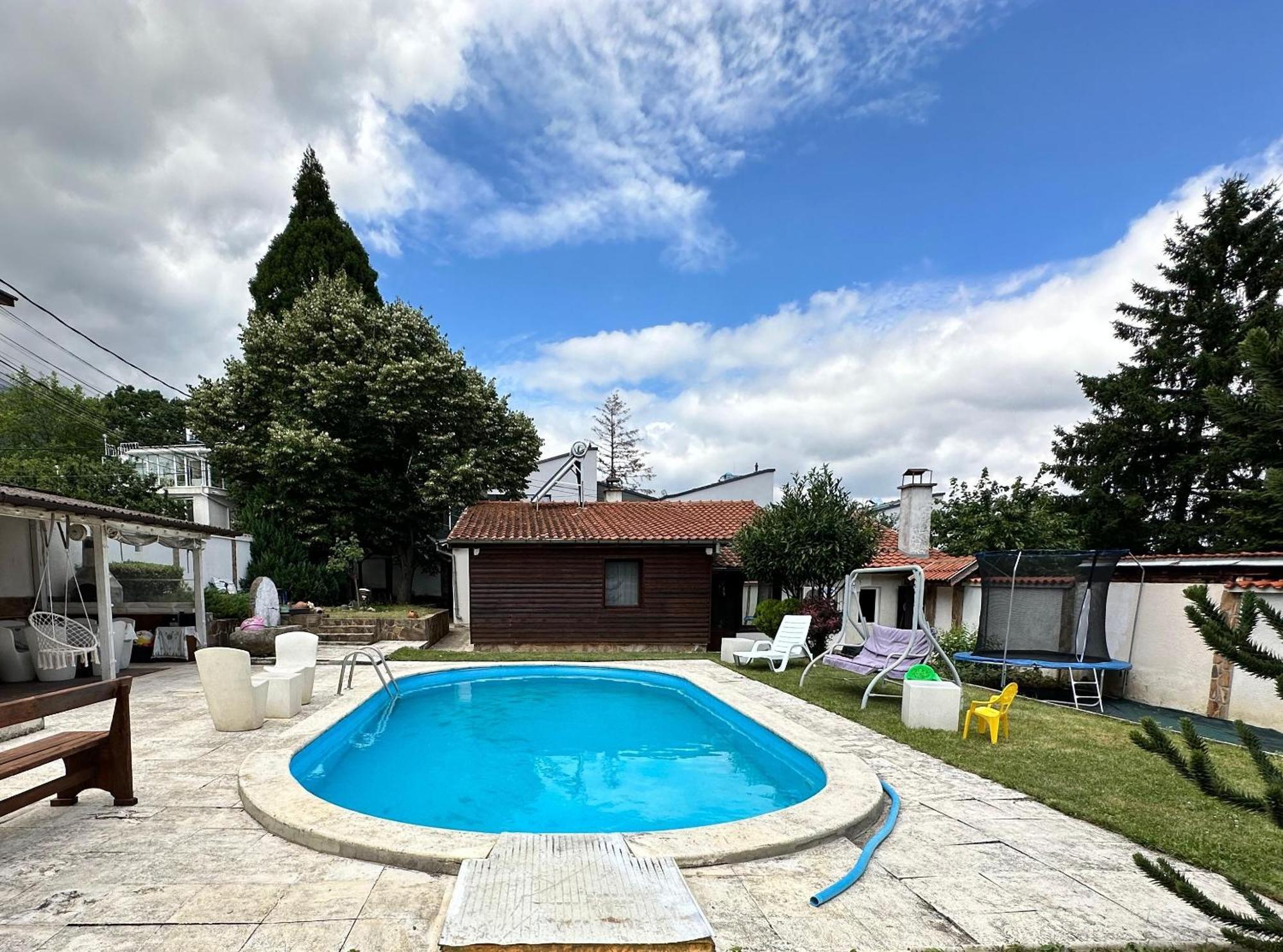Villa Lea Hause With Swimming Pool In Vitosha Montain, Jacuzzi And Free Parking
