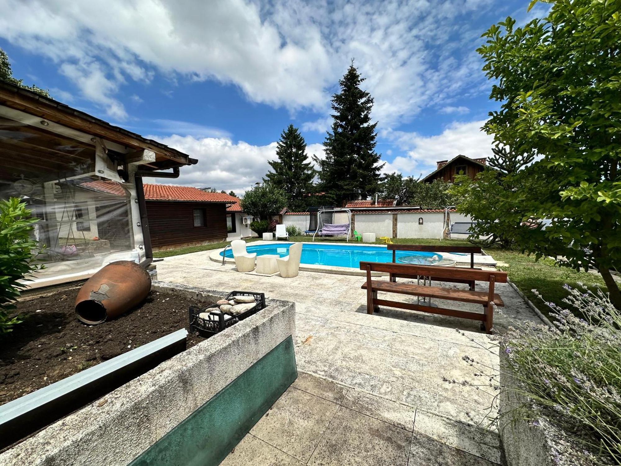 Lea Hause With Swimming Pool In Vitosha Montain, Jacuzzi And Free Parking Sofia